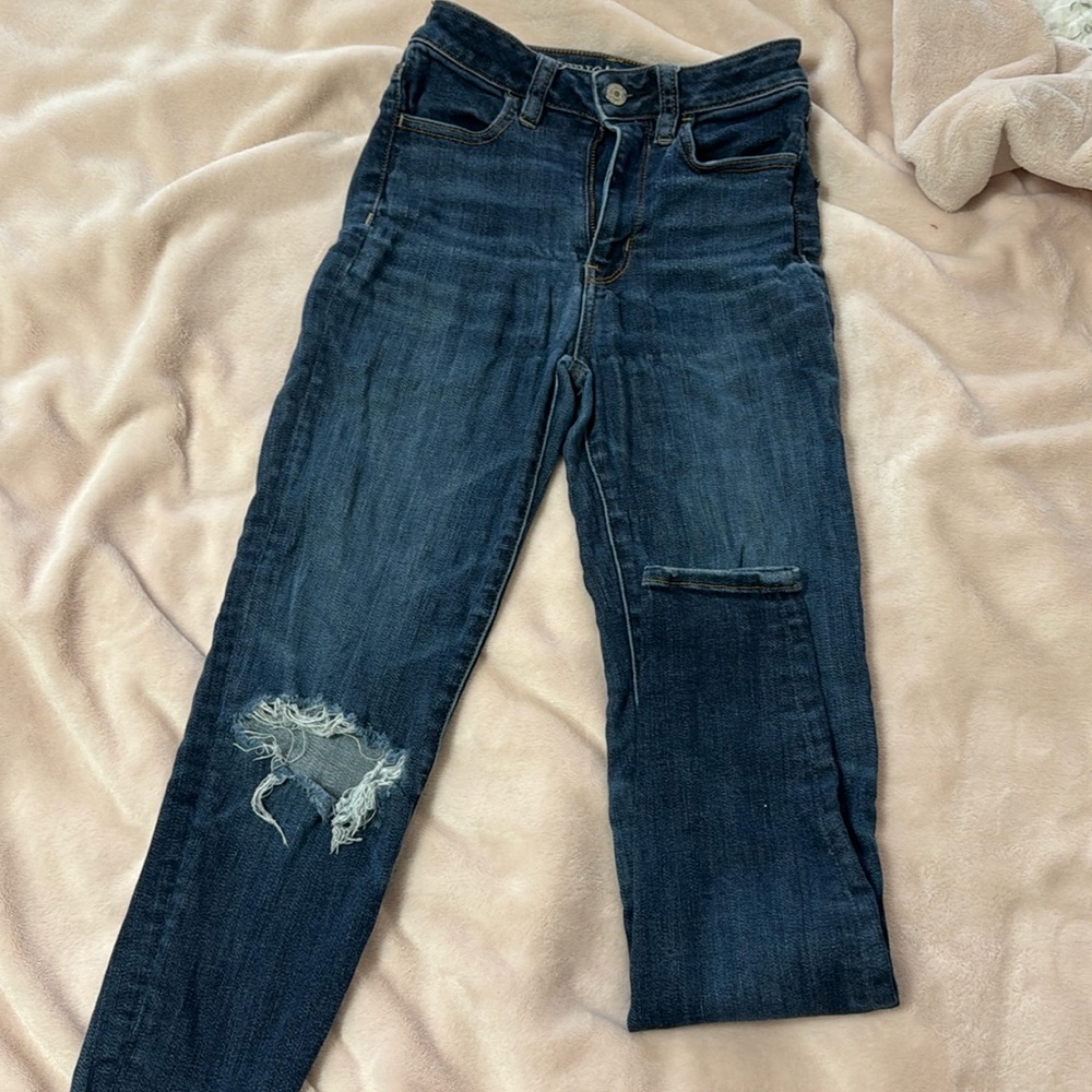 American Eagle women’s jeans